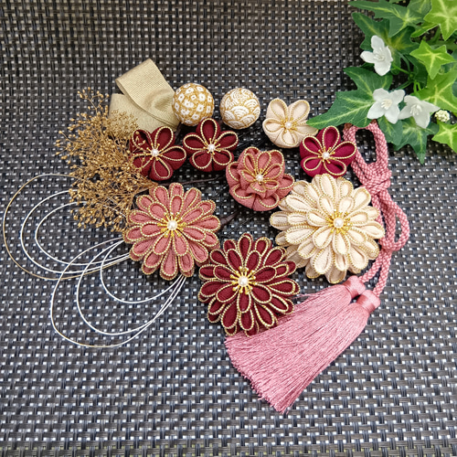 受注制作】生成 えんじ くすみピンク 成人式 髪飾り つまみ細工