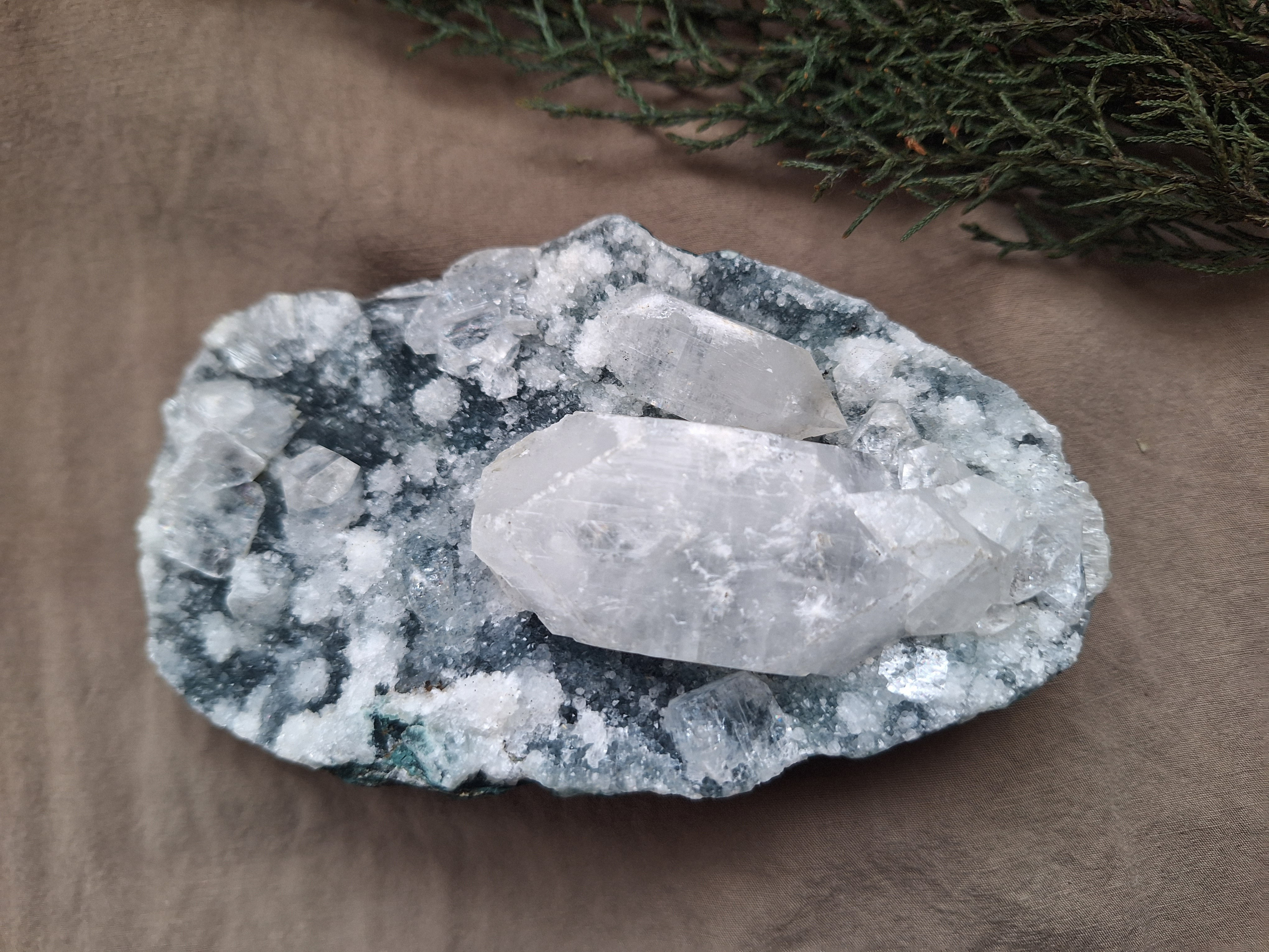 アポフィライト  クラスター  原石