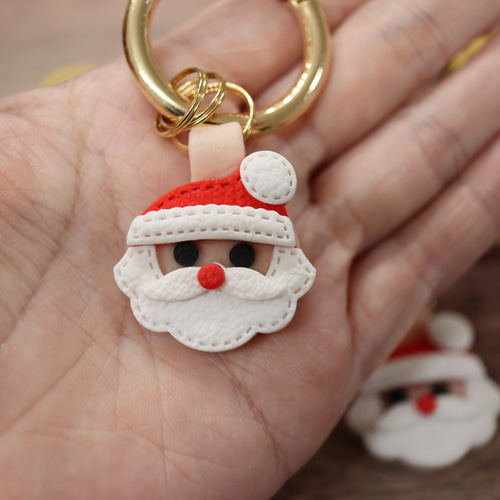 Santa Keychain】サンタ キーホルダー 選べるパーツ レザー風加工