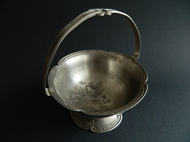 ★ドイツ ピューター エタン 錫 鳥 花 植物 リボン ボンボンディッシュ コンポティエ