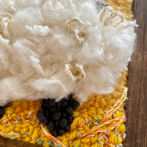羊さんフワフワ〈毛糸 刺繍糸 糸アート 壁掛け インテリア