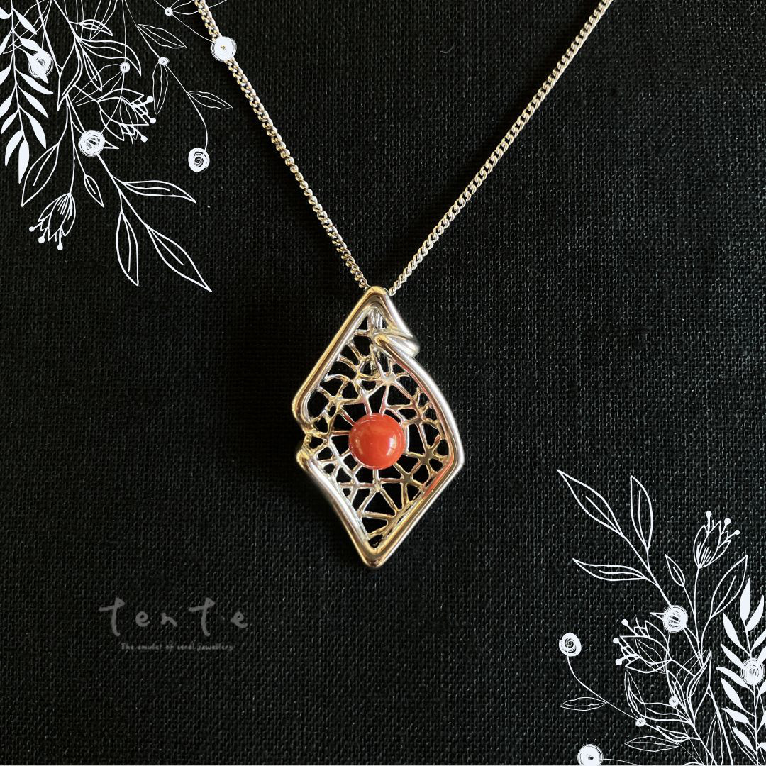 【コーラルジュエリー】赤珊瑚 透かしペンダント シルバー925 n065