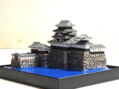 【完成品】桑名城・三重県　お城　ミニジオラマ　手のひらサイズ 　城コレ　ケース付き