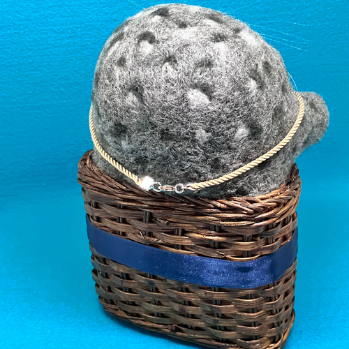 展示のみ☆らっこ ゴマフアザラシ 羊毛フェルト 人形 ハンドメイド 展示のみ☆らっこ ゴマフアザラシ 羊毛フェルト 人形
