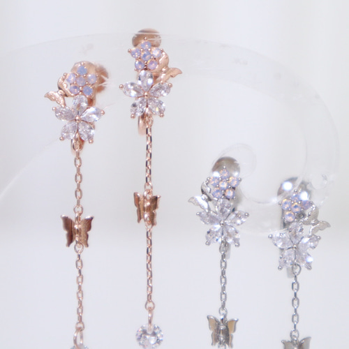 180 パープル✖︎ゴールド花びら＆ジルコニア付お花チャーム　ピアスorイヤリング イヤリング/フラワーガーデン（ピンクゴールド）】 華奢 揺れる 花 蝶