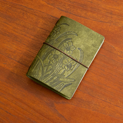 冬季限定】トラベラーズノートパスポートサイズ オリーブグリーン-水仙