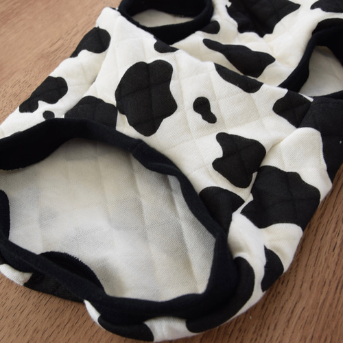 4696mama様❤️牛柄♡メッシュ♡ブラック♡タンクトップ♡ハンドメイド犬服 4696mama様❤️牛柄♡メッシュ♡ブラック♡タンクトップ