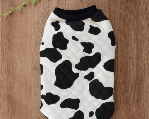 こゆりん ハンドメイド 犬服 車＆星柄ニット タンクトップ こゆりん様 専用 ハンドメイド 犬服 車＆星柄ニット タンクトップ