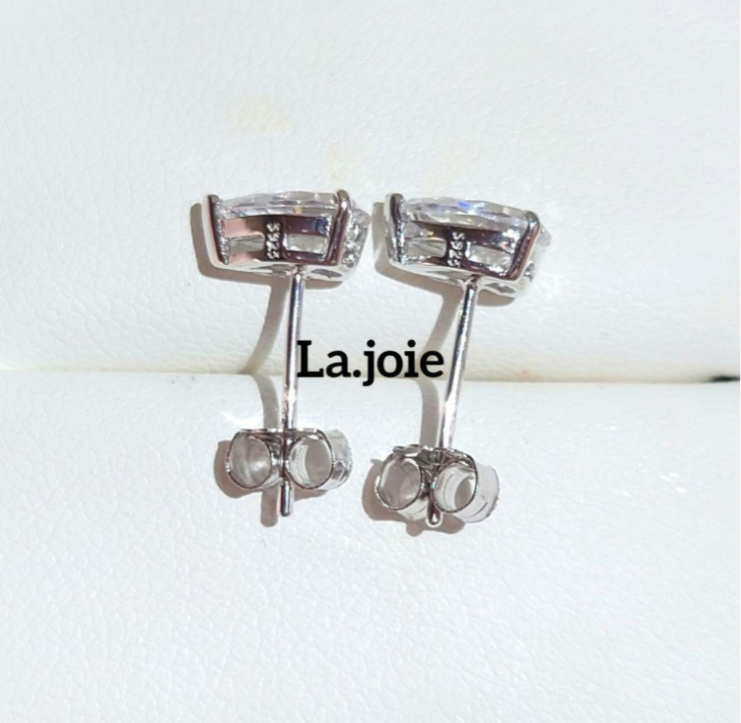 高品質 人工ダイヤ SONA  Diamond   一粒ダイヤモンド ピアス