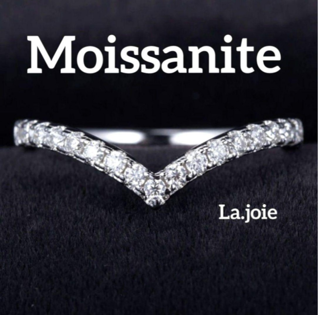 最高品質 モアサナイト サリュー  Vリング ハーフエタニティ