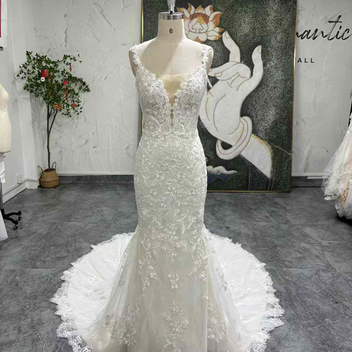 高品質保証！贅沢な小花総レース マーメイドドレス ファスナー 背中  