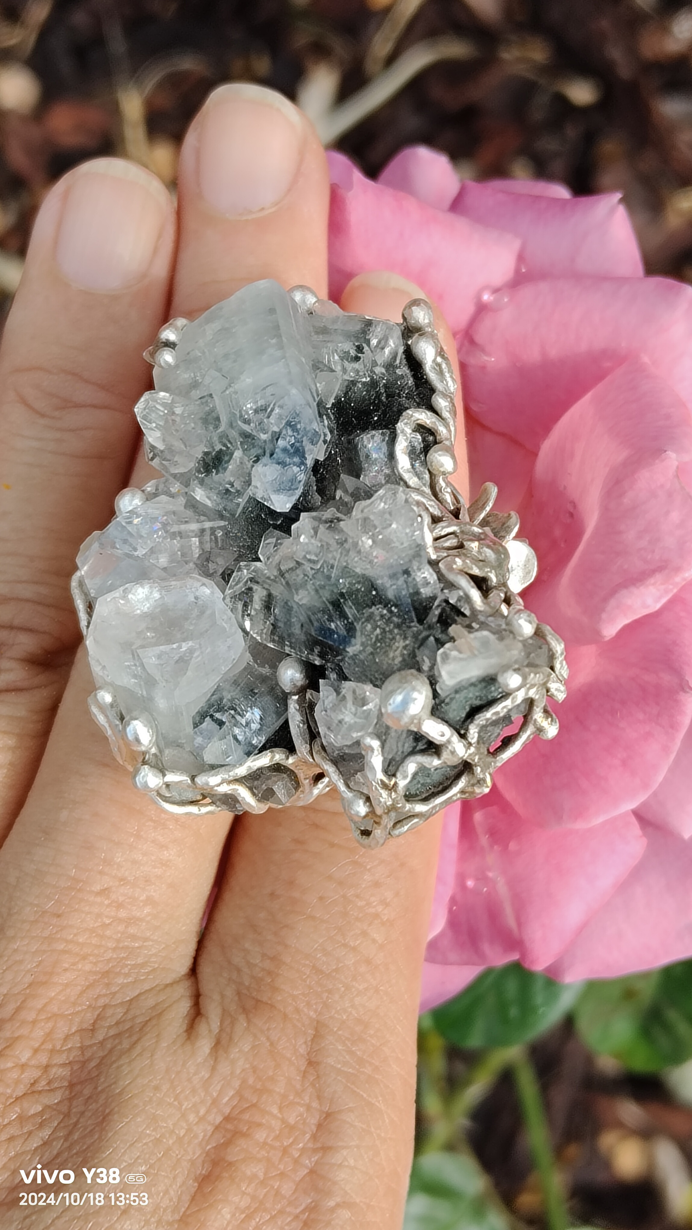 アポフィライト ミネラル ハンドメイド シルバー リング ～「Valor」～ アポフィライト ミネラル シルバー リング