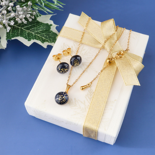 煌めきガラスのクリスマスコフレ ピアス ＆ ネックレス ブルー