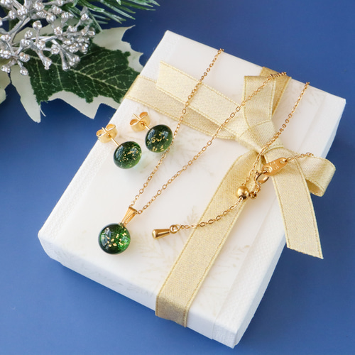 煌めきガラスのクリスマスコフレ ピアス ＆ ネックレス ブルー