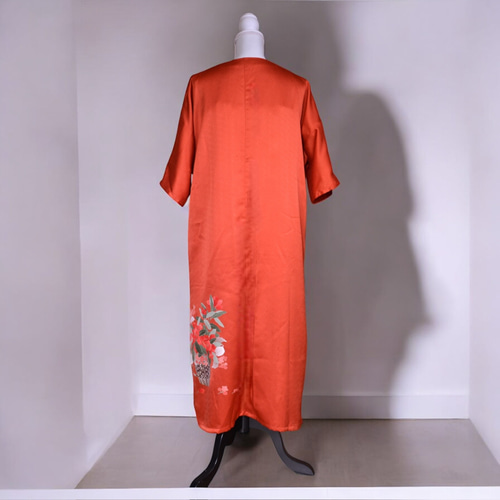 美品 しつけ付きから,訪問着リメイク華やかドレス，着物リメイク