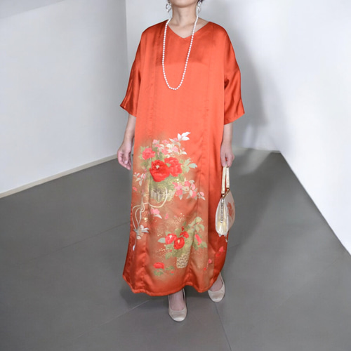 美品 しつけ付きから,訪問着リメイク華やかドレス，着物リメイク