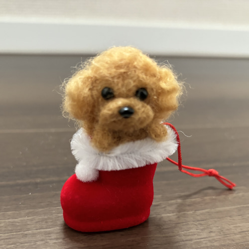 おとママ羊毛フェルト レッドトイプードル クリスマス ブーツ