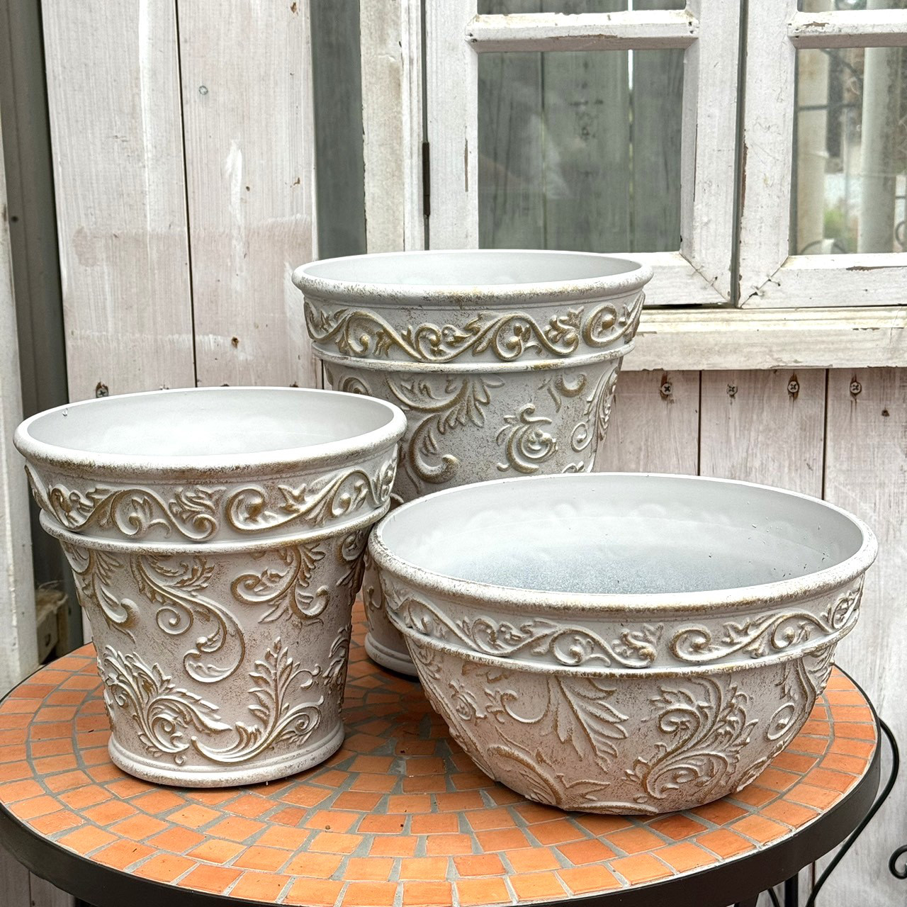 お得な 3点セット  プランター 樹脂鉢　 ホワイト　ガーデニング 園芸雑貨 用品 合成樹脂 花寄せ植え　フラワー