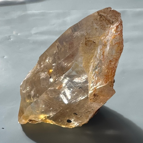 ガネーシュヒマール産 ヒマラヤ水晶 80ミリ ゴールドタイプ tg810