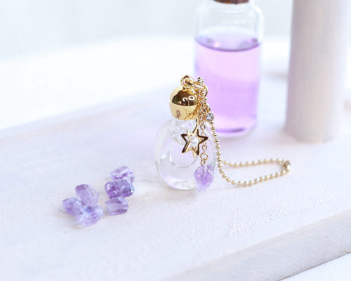 大人かわいい天然石♡小悪魔風チャーム 大人かわいい天然石♡小悪魔風チャーム