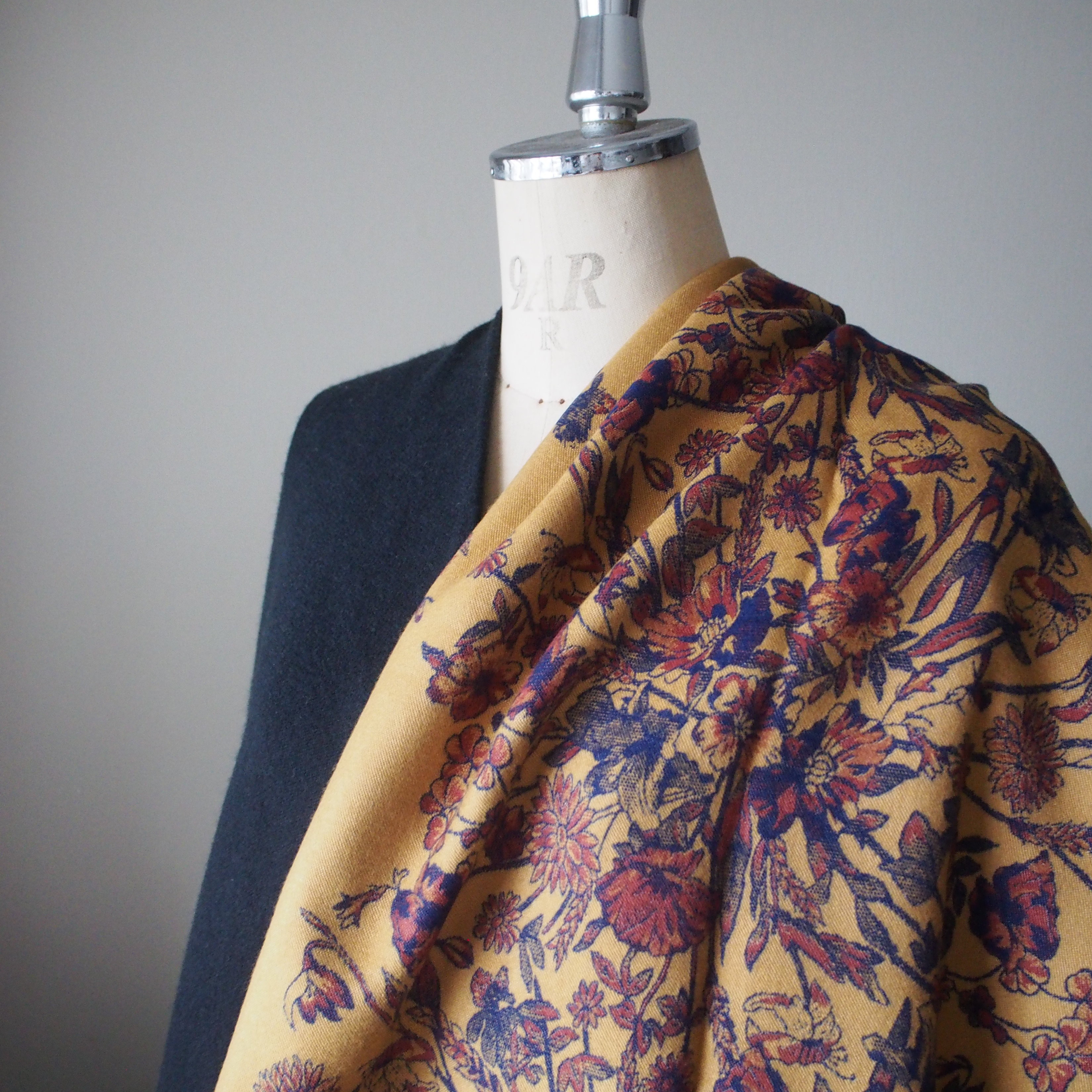 【2024新作】ジャガード織ストールマフラー・ハヴィガースト