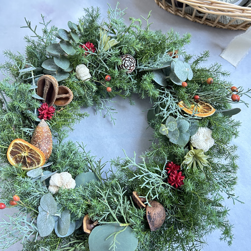 フレッシュグリーンのクリスマスリース リース コトノハ 通販｜Creema 