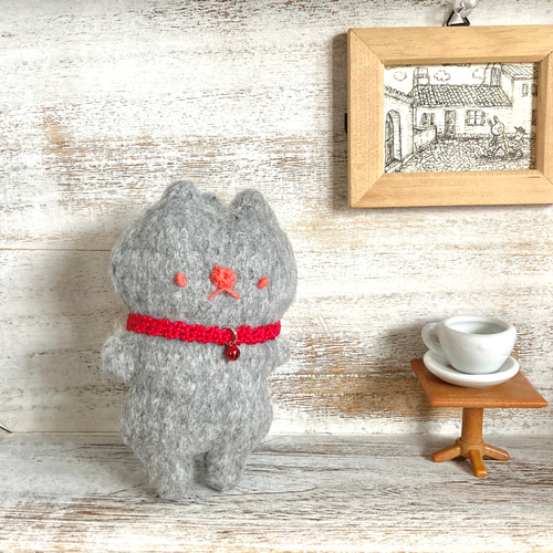 猫のぬいぐるみ 大きめ 赤い首輪付き ゆるねこ☆グレー（赤い首輪） ぬいぐるみ ukulele_peanuts 通販