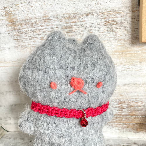 ゆるねこ☆グレー（赤い首輪） ぬいぐるみ ukulele_peanuts 通販