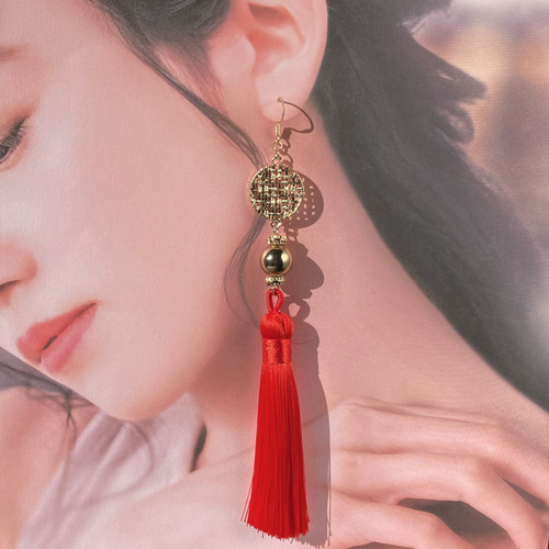 中華風✦ゆらめく灯籠のチャイナタッセルピアス（イヤリング） ピアス