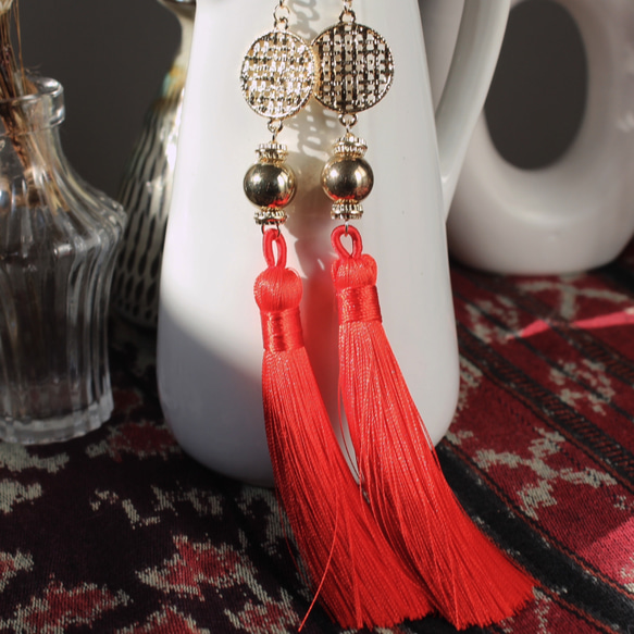 中華風✦ゆらめく灯籠のチャイナタッセルピアス（イヤリング） ピアス