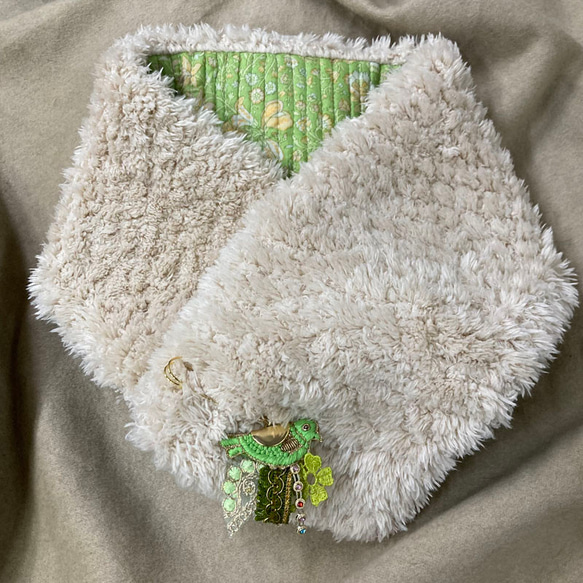 ミニマフラー ヴィンテージサリーキルトｘファー 　飾りピン付き 6枚目の画像