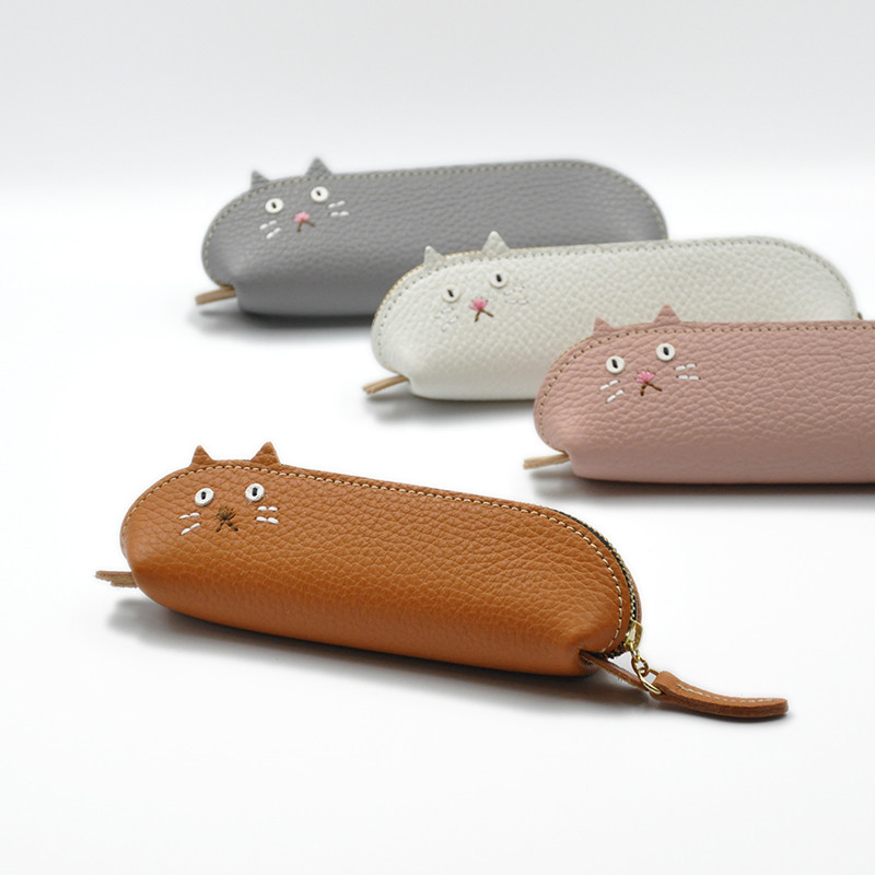 ねこペンケース（マチ付）シッポ引き手