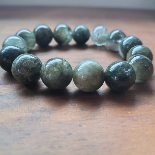 ガネーシュヒマール産ガーデンクォーツのブレスレット ブレスレット