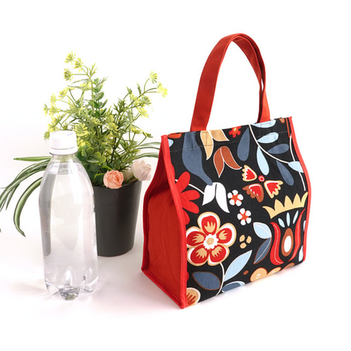 UNDERCOVER 完売 ブラック トートバッグエコバッグ サブバッグお弁当袋 UNDERCOVER 完売 ブラック トートバッグエコバッグ サブバッグお