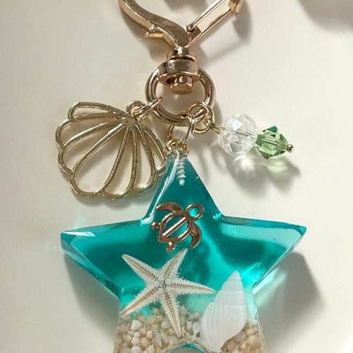 キーホルダー 海のチャーム星 ターコイズ 海 チャーム 星の砂 貝がら