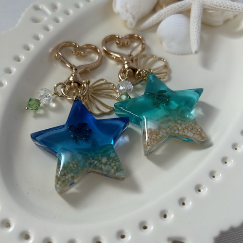 キーホルダー 海のチャーム星 ターコイズ 海 チャーム 星の砂 貝がら