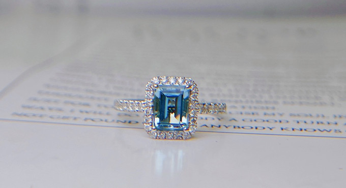 天然ダイヤモンド付きアクアマリンリングk18