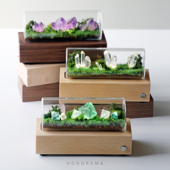 DIOLAMP -ジオランプ-　鉱石輝く草原　ミニチュア 天然石 1枚目の画像