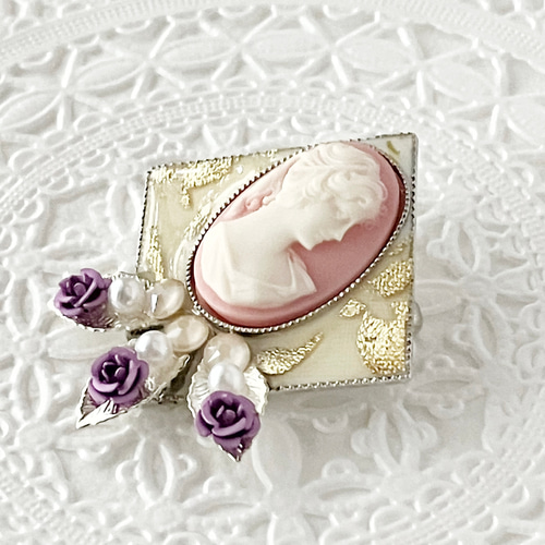 令嬢のティータイム カメオデザインブローチ・ペンダントトップ