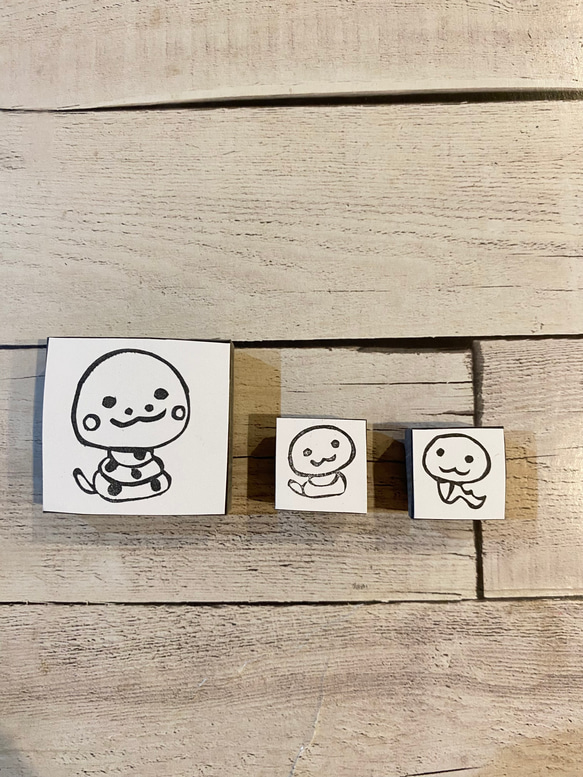 消しゴムはんこ　ヘビ親子 3枚目の画像