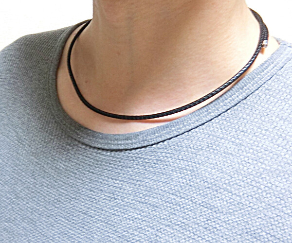 肩こりに効く磁気ネックレス・厚生労働省の認可品（ウルトラネオ：ブラック）フリーサイズ　◎日本製