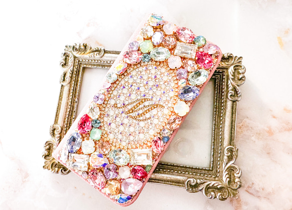 Swarovski iPhone14 ピンクベージュ　ラメシリコンケース SWAROVSKIスワロフスキー iPhone 14 Pro ケース 追跡送料関税込