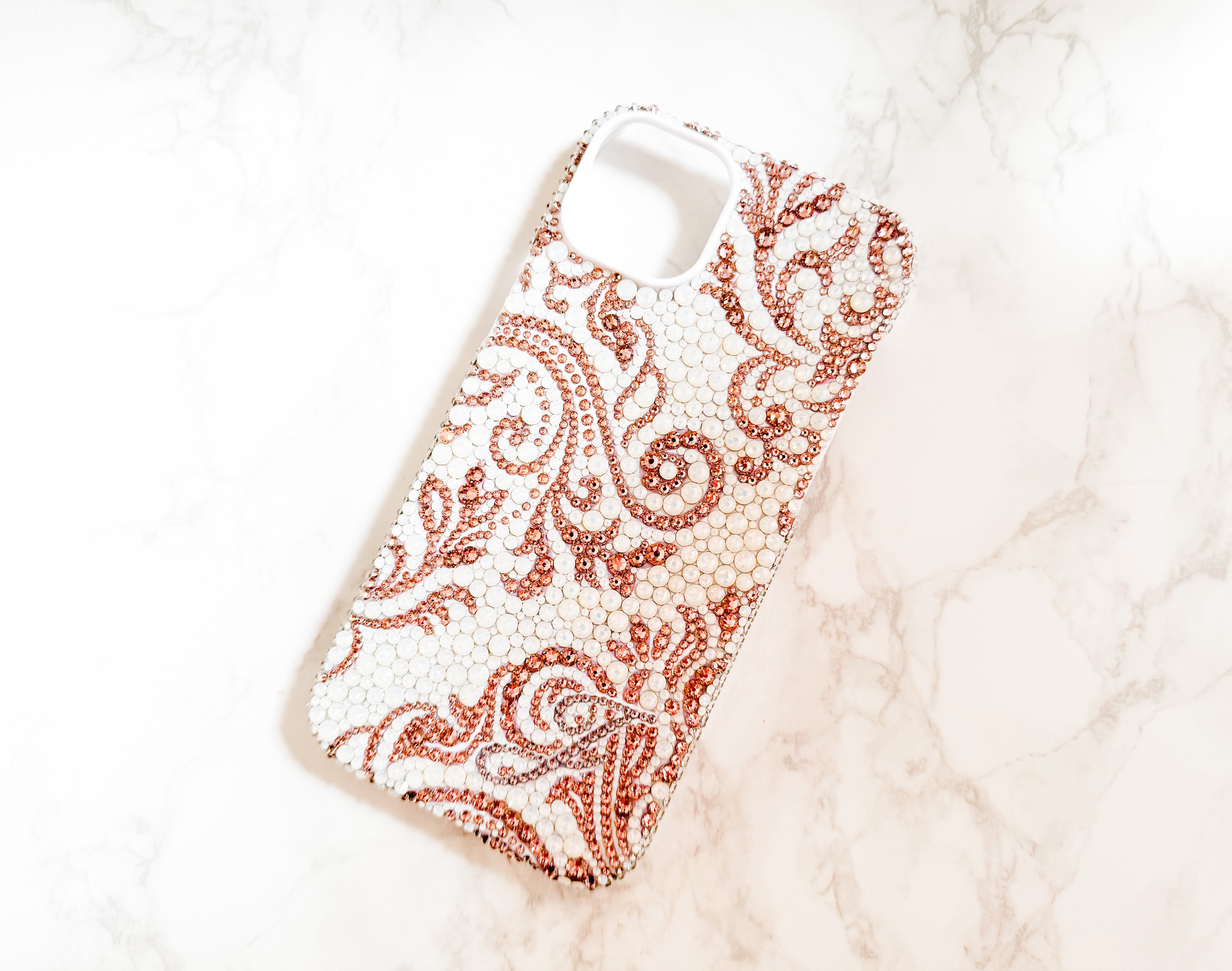 iPhone17pro161514他全機種くすみピンクヴィンテージローズダマスク柄スワロフスキーデコレーションケース