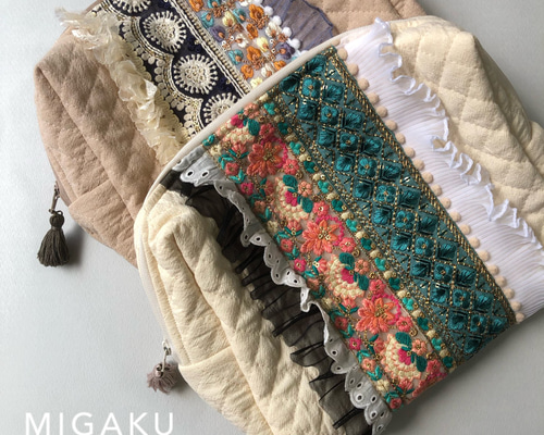 インド刺繍生地　ほわほわポーチ インド刺繍生地 ほわほわポーチ