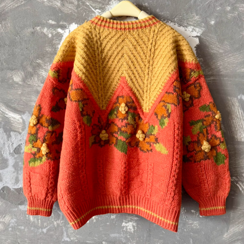 2024新作】100%ウールセーター 手刺繍太い棒針で手編みセーター 2024新作】100%ウールセーター 手刺繍太い棒針で手編みセーター