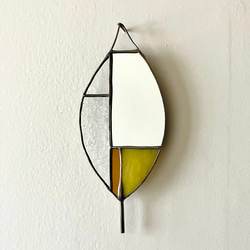 ガラスの壁掛け鏡／ウォールミラー／ステンドグラス／クリアホワイト