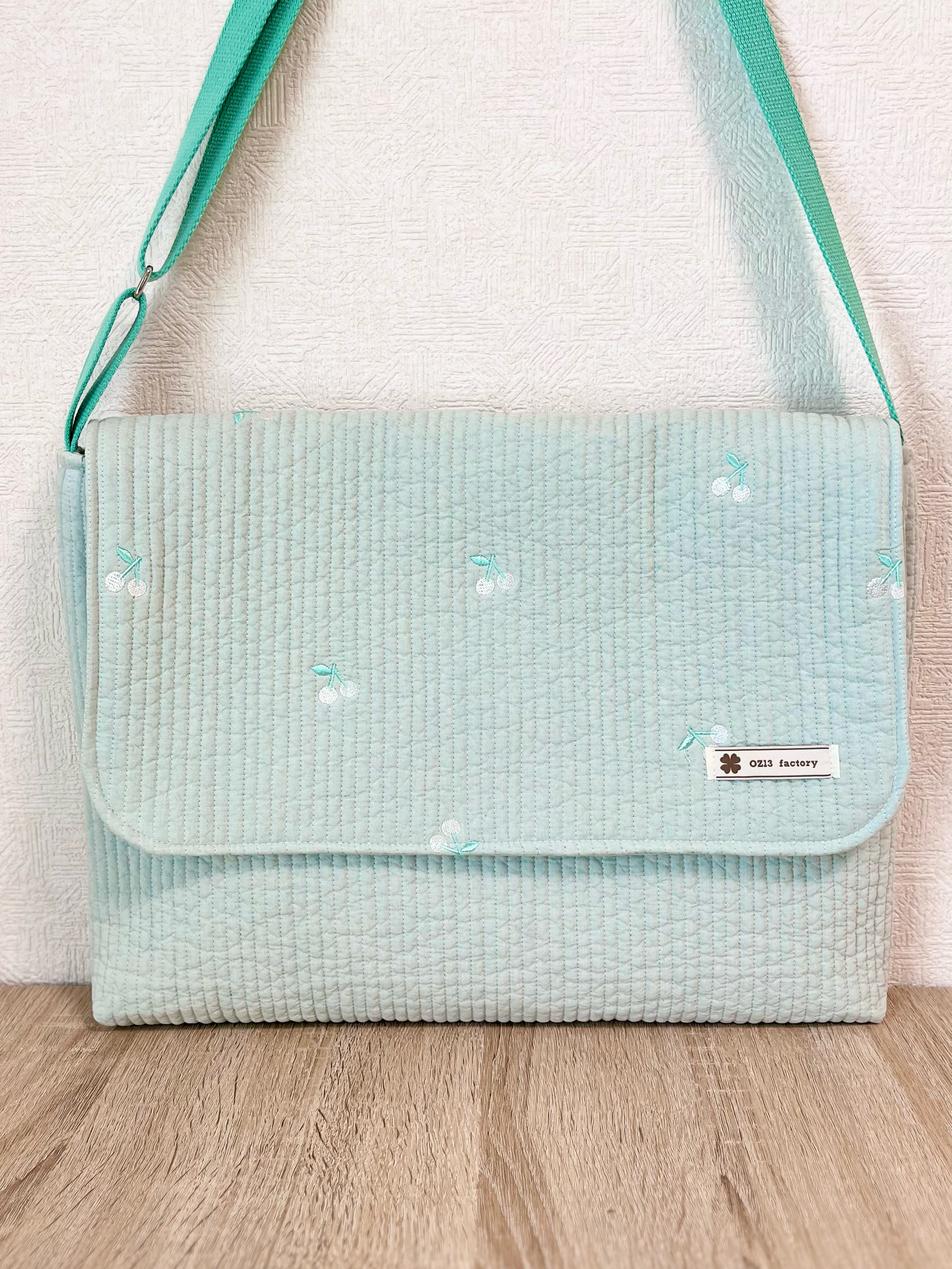図書袋　ヌビ･チェリー刺繍ミント×ヌビ•ミント