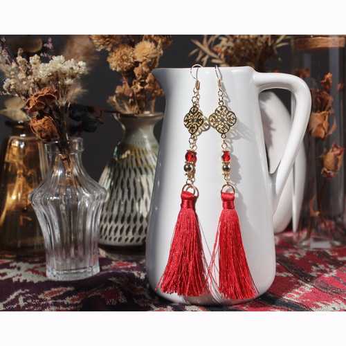 中華風✦紅い花のチャイナタッセルピアス（イヤリング） ピアス
