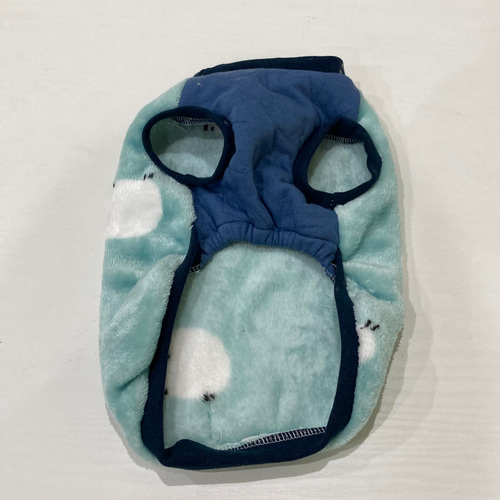 犬服 ふんわりフリースベスト ひつじ柄（紺リブ）やわらかフリース