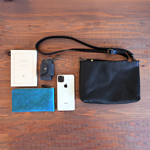 【栃木レザー】レザーサコッシュ 小サイズ ショルダーバッグ  本革  全4色 NC3419V 5枚目の画像